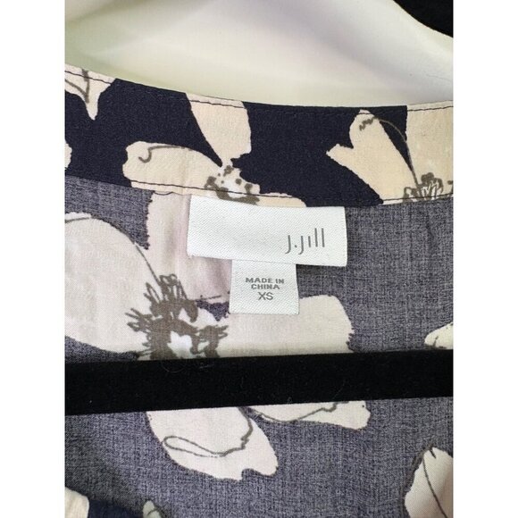 J. Jill Women's Rayon Light Weight Navy 3/4 Sleeve Pocket Floral Dress Size XS - Picture 8 of 12